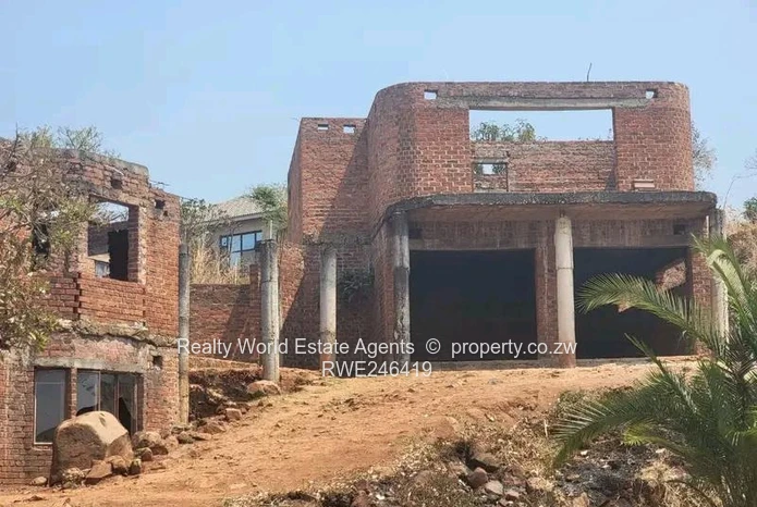 Charlotte Brooke – Incomplete 6 Bedroom House for Sale