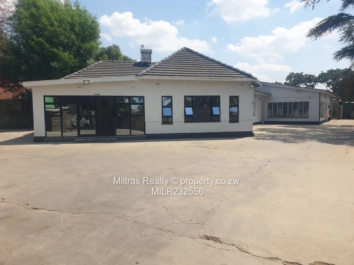 Eastlea Commercial: 1,100m² w/ Paved Yard & Borehole