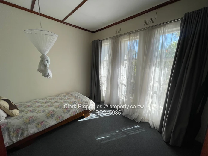 Neat & Versatile 3-Bedroom Home in Suburbs