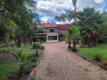 Forsale ~ a 5 bedrooms  double storey house