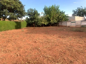 Stands & Residential Land