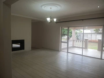 6 Bedroom House