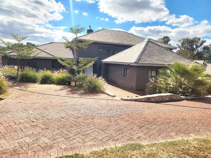 Luxury Home To Rent – Helensvale