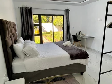 7 Bedroom House