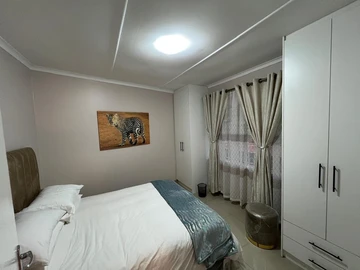 3 Bedroom Garden Flat