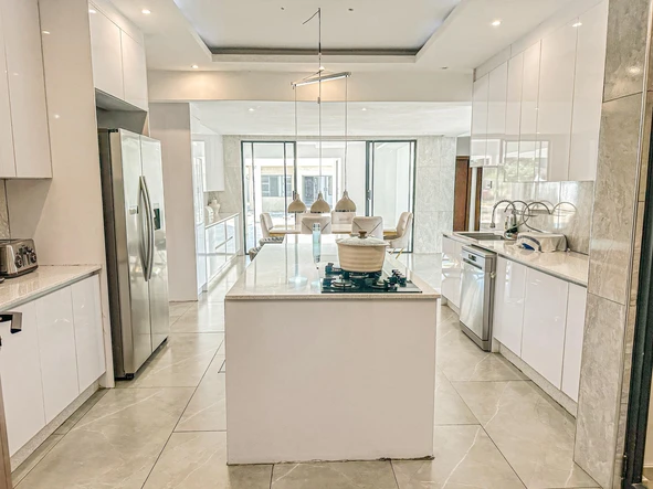 6 Bedroom Townhouse Complex