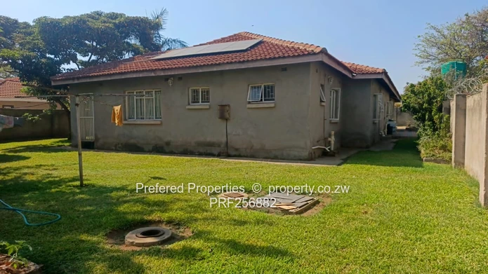 Walled 4-Bed Chadcombe Home – Tiled, Garage, Solar (Sole Mandate)