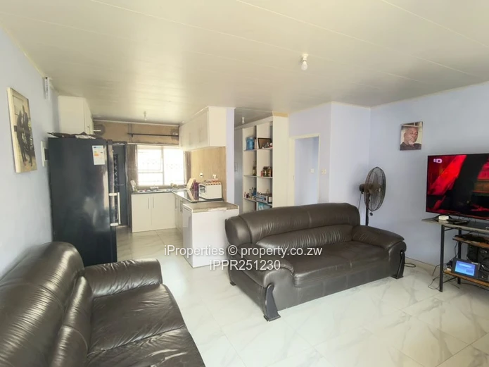 Pleasant Valley, Cold Comfort well-structured double-winged house 
