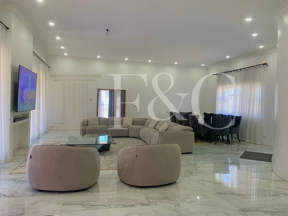 6 Bedroom House