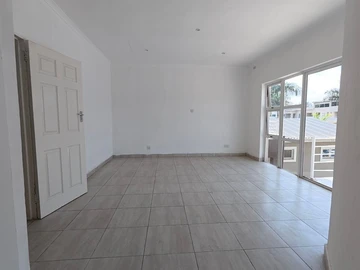 3 Bedroom Garden Flat