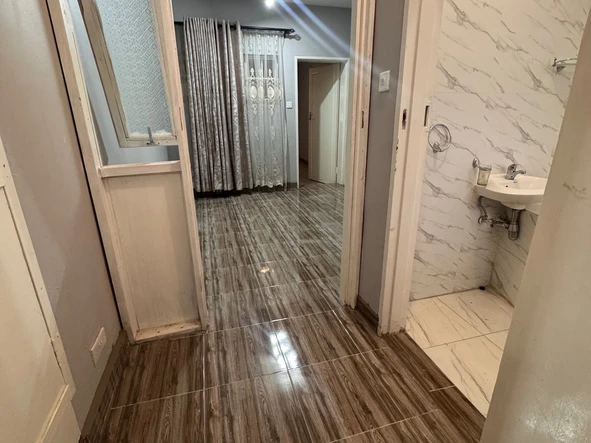 4 Bedroom Garden Flat