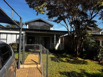 3 Bedroom Flat & Apartment