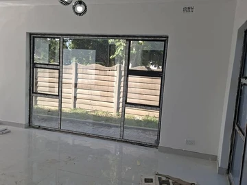 4 Bedroom Garden Flat