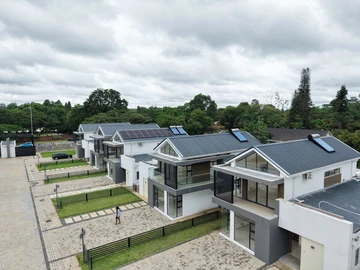 13 Unit Townhouse Complex