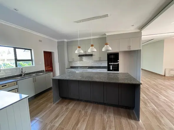 6 Unit Townhouse Complex