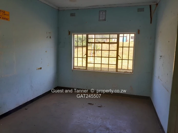 Spacious Warehouse and Workshop - Chinhoyi