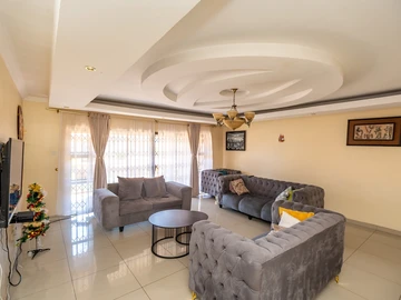 3 Bedroom Garden Flat