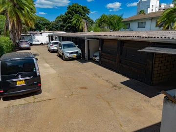 2 Bedroom Flat & Apartment