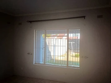 2 Bedroom Garden Flat