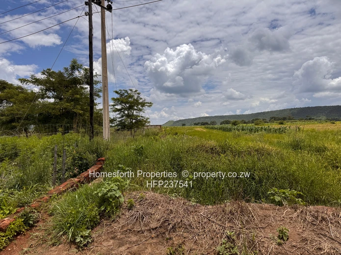 Kintyre Estate Agro Residential Property for Sale (Bulawayo Road) (Sole Mandate)