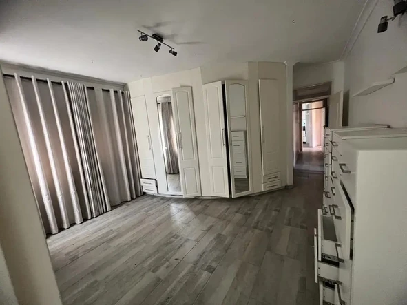 3 Bedroom Garden Flat