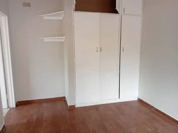 3 Bedroom Flat & Apartment