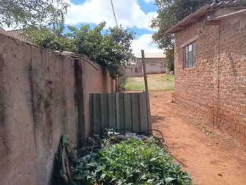 Stands & Residential Land