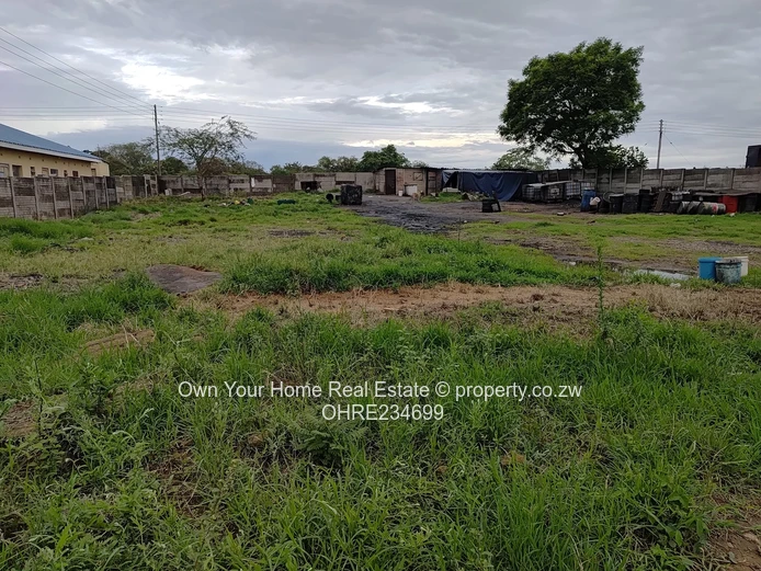 Budiriro 2 Charehwa shops stand to rent 