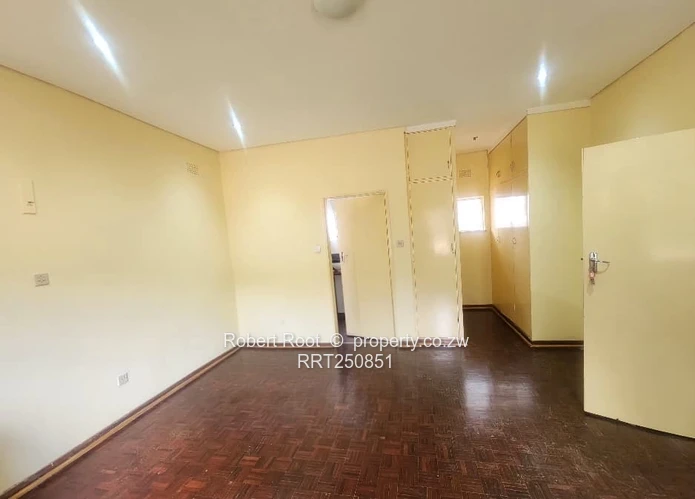 Charming 3 bedroom family home to let in Northwood
