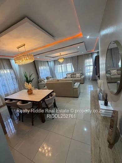 An exquisite 4bed in Sunview Glaudina Marwede 