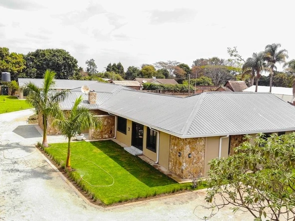 6 Bedroom House