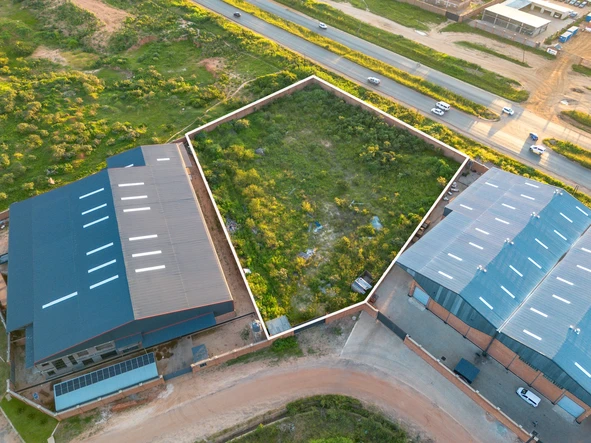 Commercial & Industrial Land