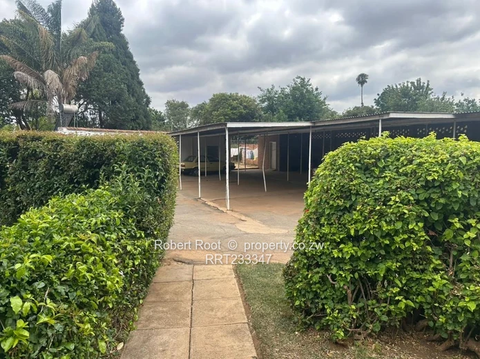 3 bed flat in Mount Pleasant