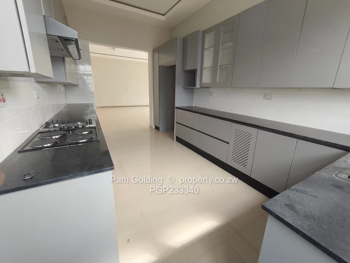 Modern Townhouse Cluster to Rent in New Marlborough