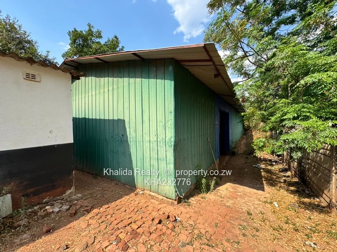 Meyrick Park warehouse for rent