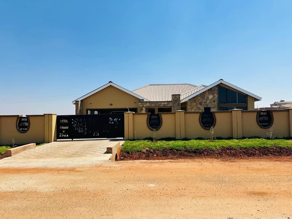 5 Bedroom House