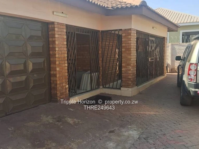 Sunlit 4-Bed House in New Marimba with Borehole