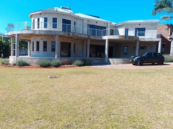 5 Bedroom House