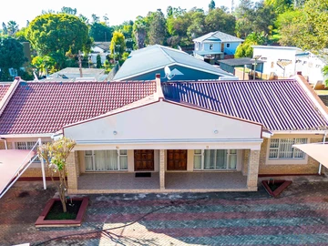Fully Furnished Apartment In  Avondale West 