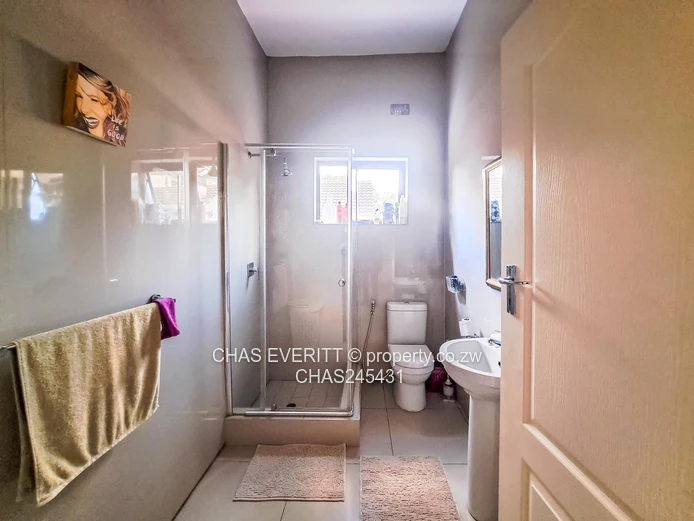 Fully Furnished Six Bedroomed House In Emerald Hill