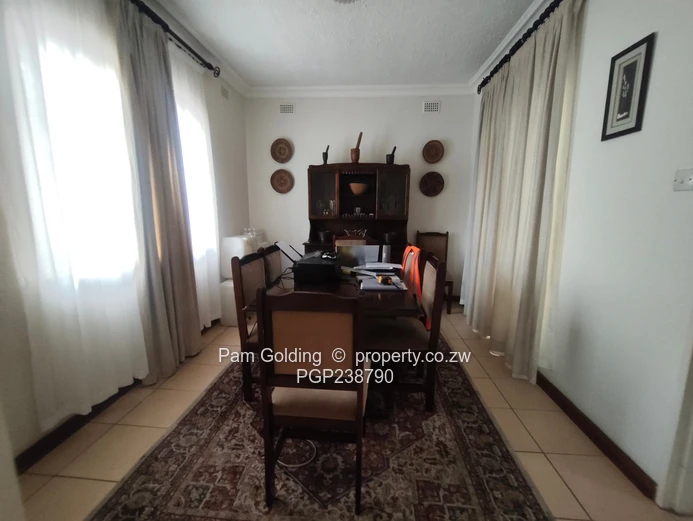 3 Bedroom Residential Property Available For Rent – Milton Park