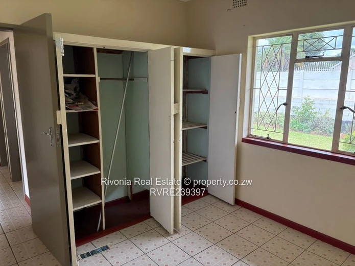 3-Bed Mabereign Haig Park 