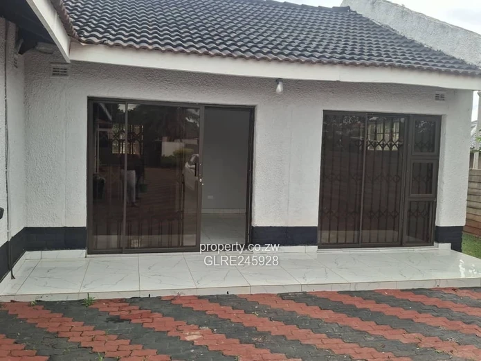 Spacious 2BR Westgate Home — Borehole & Large Paved Yard