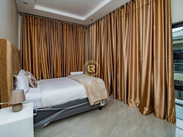 3 Bedroom Flat & Apartment