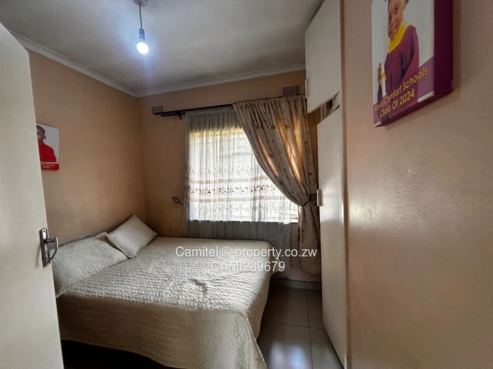 Houghton Park good location can be used for commercial,walled and gated clean deed