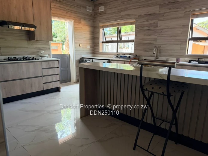 Modern 6-Bed Rolf Valley Home — Pool & Borehole
