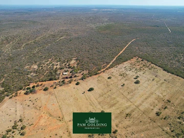 Farm & Agricultural Land