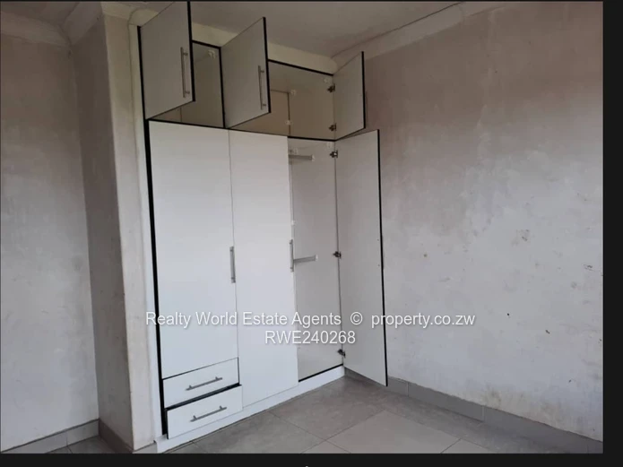 Rydale Ridge House For Sale With Deed (Sole Mandate)