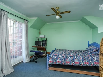 3 Bedroom Garden Flat