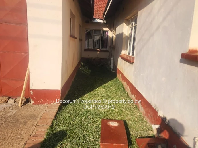Bluffhill 4Beds Standalone Available (Sole Mandate)